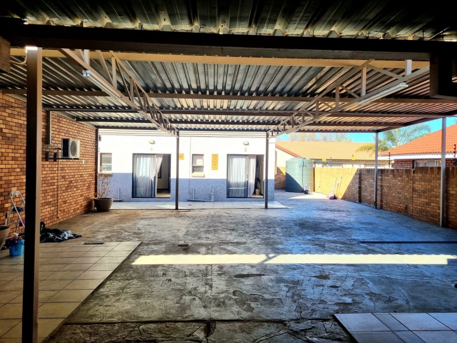 Commercial Property for Sale in Minerva Gardens Northern Cape